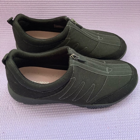 Easy Spirit Women's  Bestrong 2 Zip Up Slip On Sneakers Black Size 8 X Wide - Picture 1 of 8